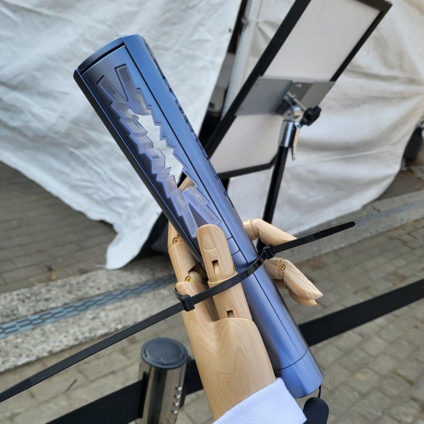 LE SSERAFIM官方应援棒实物照