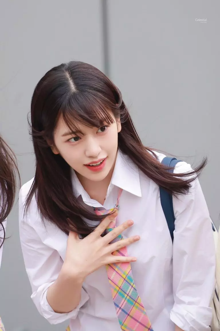 感觉今天的中短发安宥真又回到了PD48时期