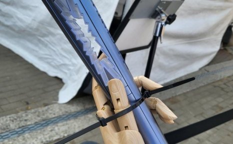 LE SSERAFIM官方应援棒实物照