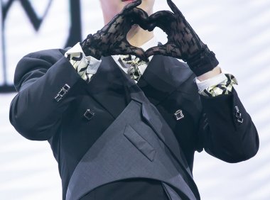 ASTRO 成员文彬在自己的江南住宅中被发现不幸离世。