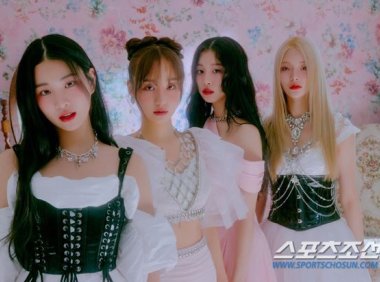 FIFTY FIFTY所属公司方面，公开与华纳音乐韩国的通话录音文件…”提出200亿的收购建议”