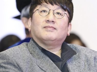 “批评NewJeans”的初创企业联盟与HYBE的“特殊关系”